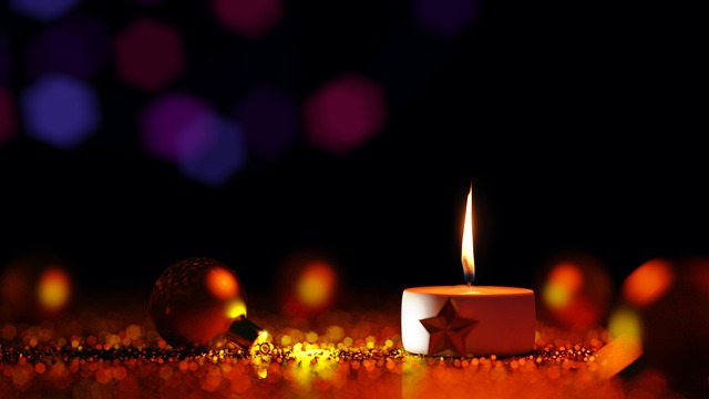 xmas-ball-4286301_640.jpg